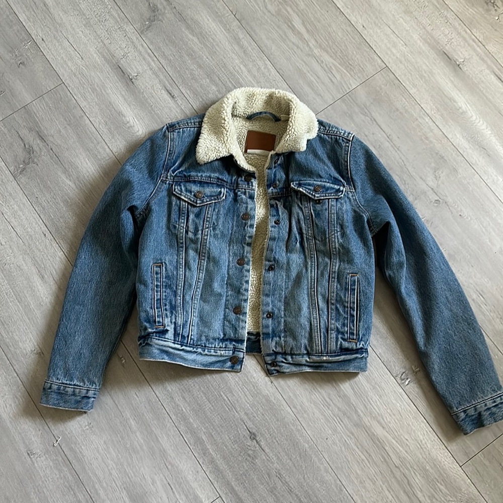 Levi's Premium Original Sherpa Jacket size medium